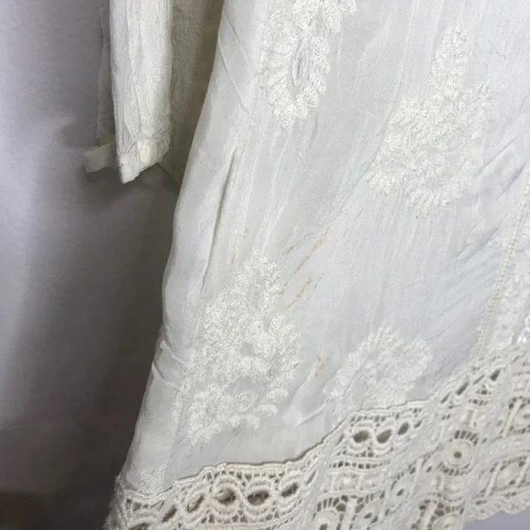 Johnny Was rayon embroidered crochet tunic - Picture 11 of 16